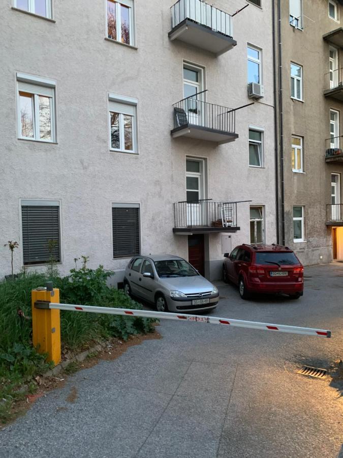 The Marchburg Apartment Марібор Екстер'єр фото